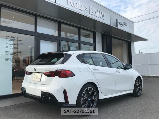 Bmw 1 SERIES 2025-10 8206512-2