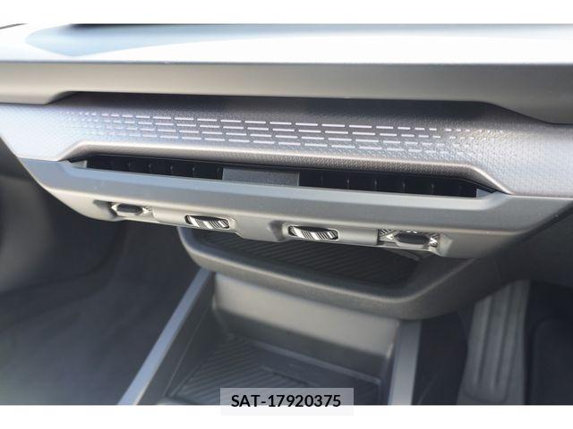 Bmw 1 SERIES 2026-02 8228992-11