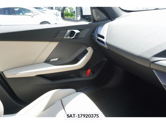 Bmw 1 SERIES 2026-02 8228992-15