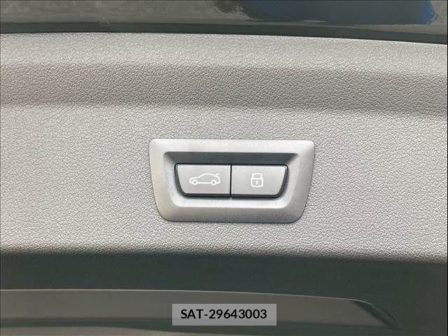 Bmw 1 SERIES 2025-06 8244674-9