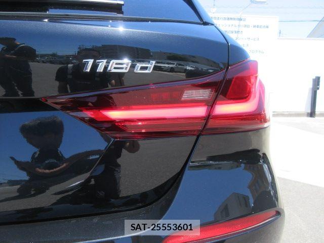 Bmw 1 SERIES 2024-04 8244675-22