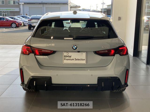 Bmw 1 SERIES 2026-01 8313247-11