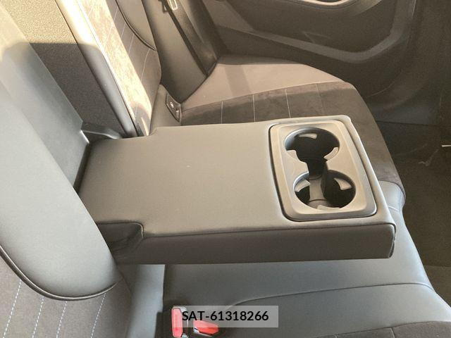 Bmw 1 SERIES 2026-01 8313247-22
