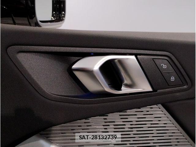Bmw 1 SERIES 2026-03 8364895-21