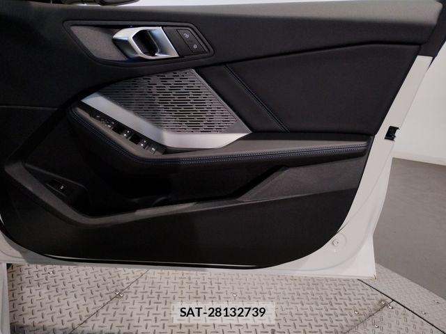 Bmw 1 SERIES 2026-03 8364895-28