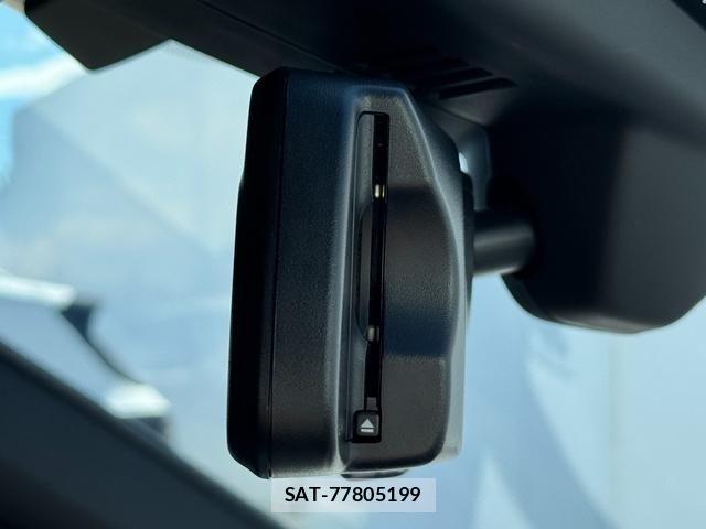 Bmw 1 SERIES 2023-03 8364891-21