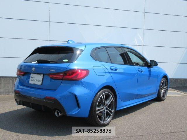 Bmw 1 SERIES 2021-06 8364898-1