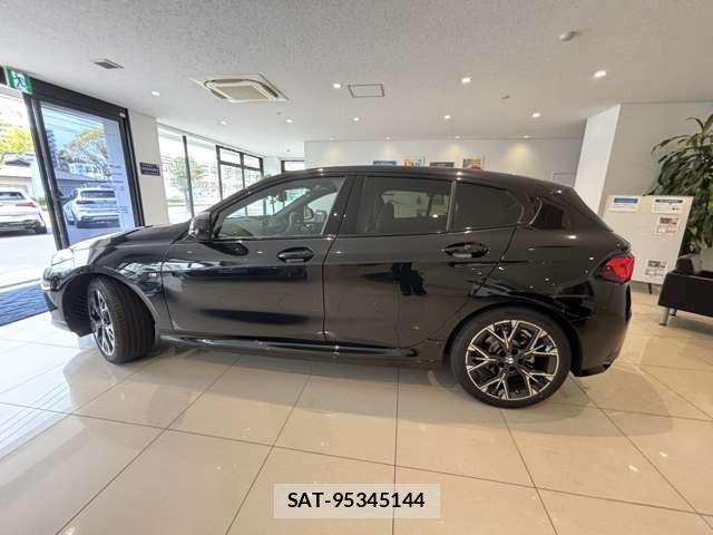 Bmw 1 SERIES 2025-09 8411352-7