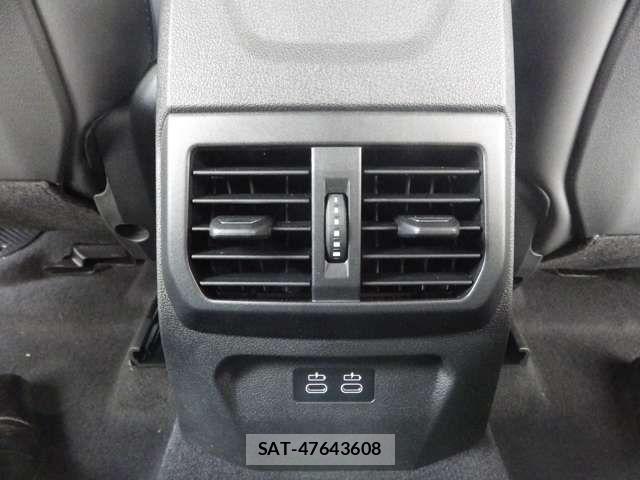 Bmw 1 SERIES 2025-12 8561241-17