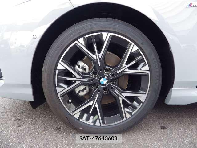 Bmw 1 SERIES 2025-12 8561241-8