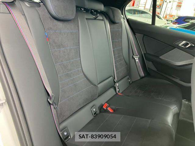 Bmw 1 SERIES 2026-02 8658146-17