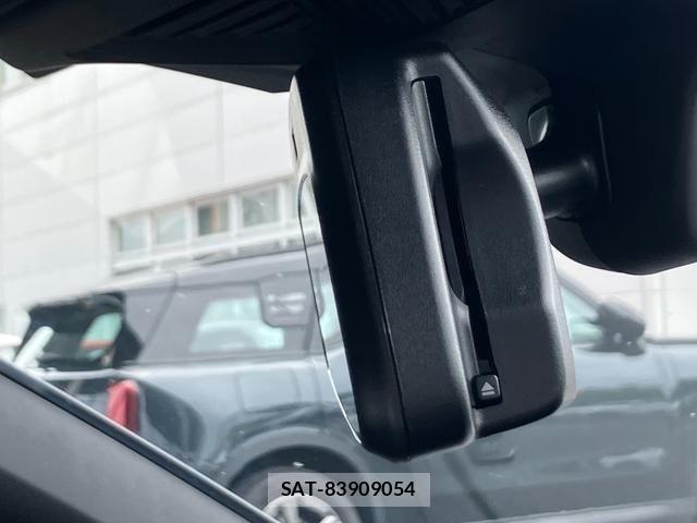 Bmw 1 SERIES 2026-02 8658146-21