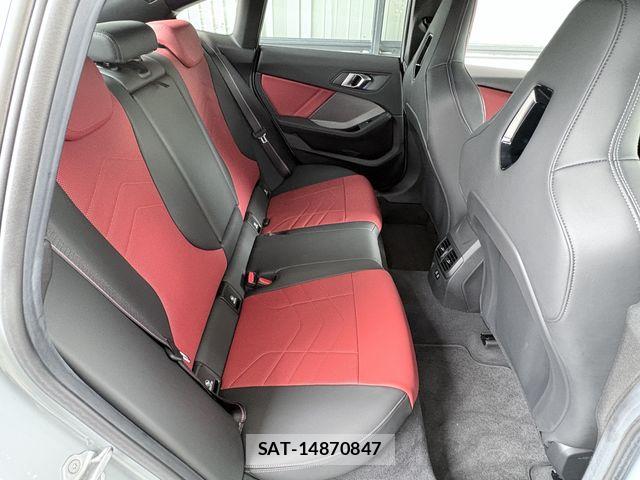 Bmw 1 SERIES 2025-04 8827967-8