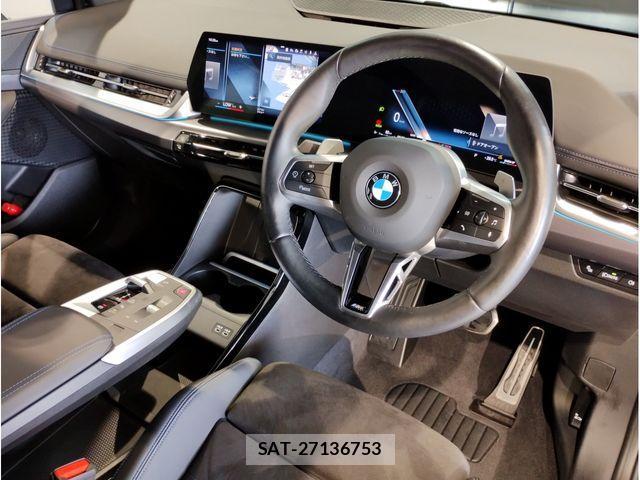 Bmw 2 SERIES 2023-04 1121084-4