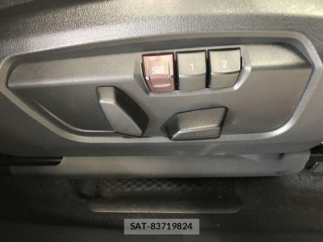 Bmw 2 SERIES 2023-08 1290122-20