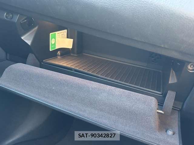 Bmw 2 SERIES 2020-10 1329822-17