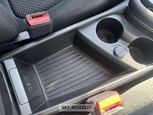 Bmw 2 SERIES 2020-10 1329822-18