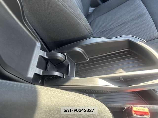 Bmw 2 SERIES 2020-10 1329822-19