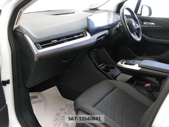 Bmw 2 SERIES 2023-11 1353433-7