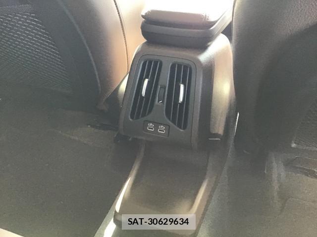 Bmw 2 SERIES 2023-05 4320649-13