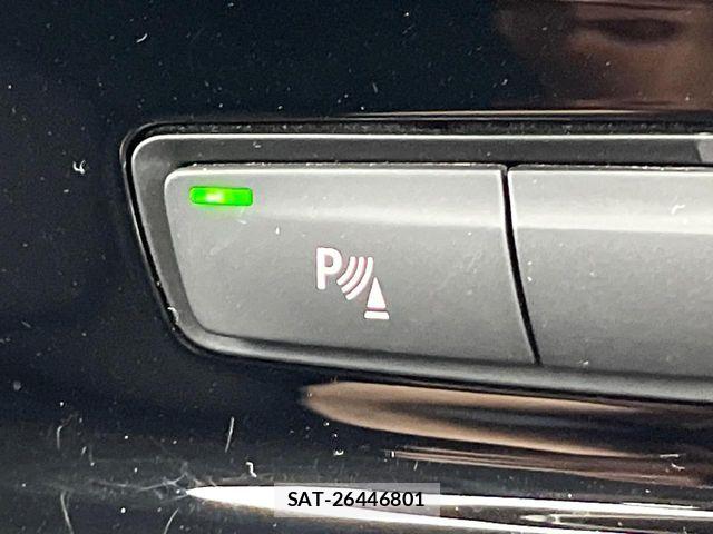 Bmw 2 SERIES 2017-11 6813924-6