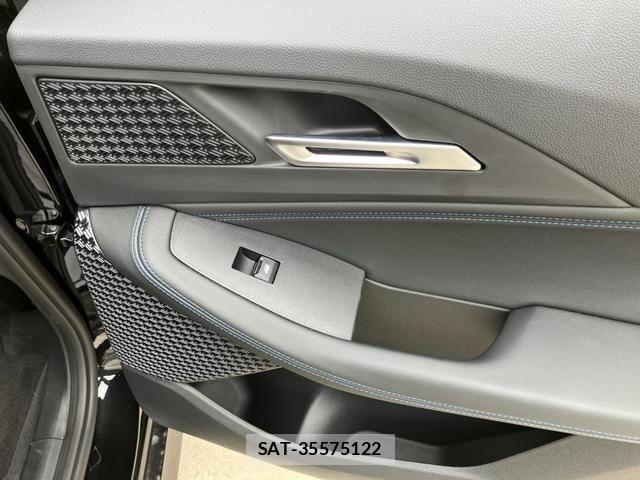 Bmw 2 SERIES 2025-03 7325862-21