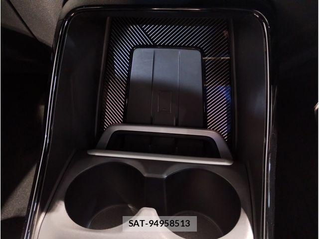 Bmw 2 SERIES 2025-08 7721240-24