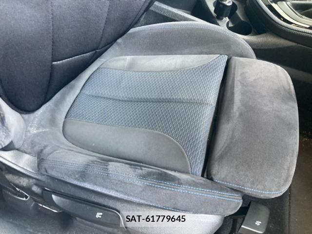Bmw 2 SERIES 2018-05 8072986-18