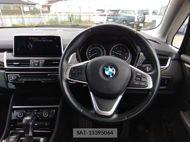 Bmw 2 SERIES 2017-04 8129142-1
