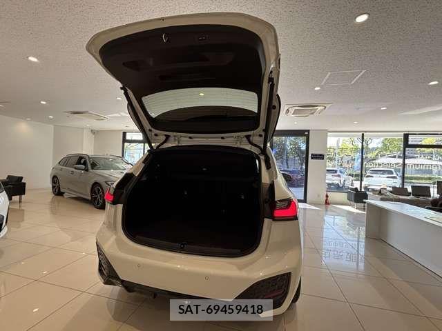 Bmw 2 SERIES 2025-06 8411368-4