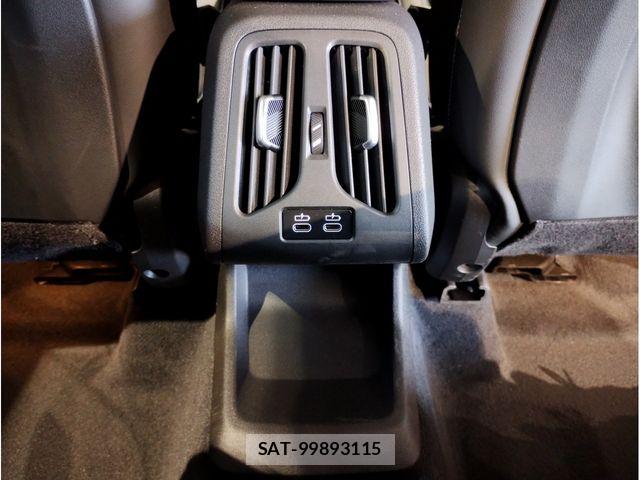 Bmw 2 SERIES 2025-08 8561249-27