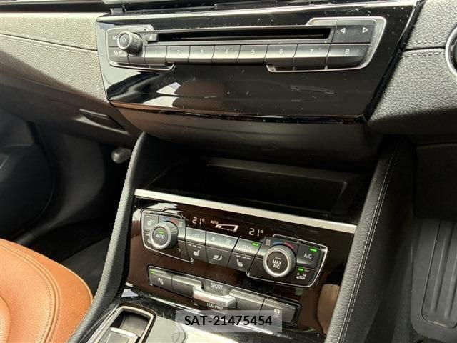 Bmw 2 SERIES 2018-01 8779591-14