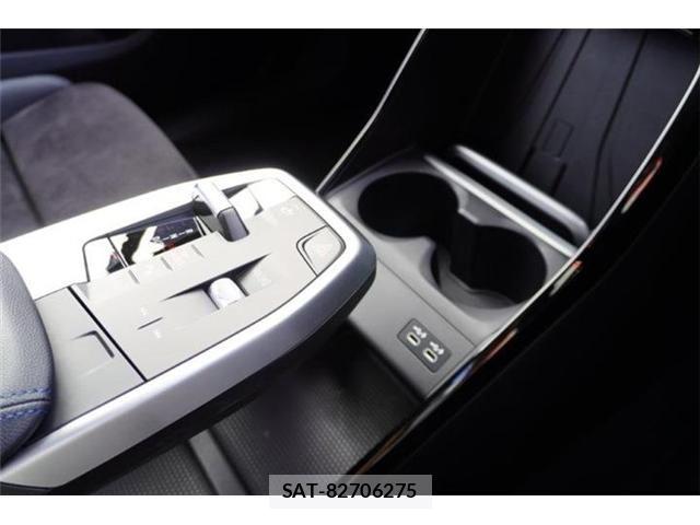 Bmw 2 SERIES 2023-03 8878820-25