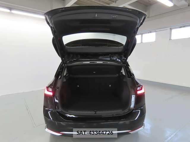 Bmw 2 SERIES 2025-03 8878817-29