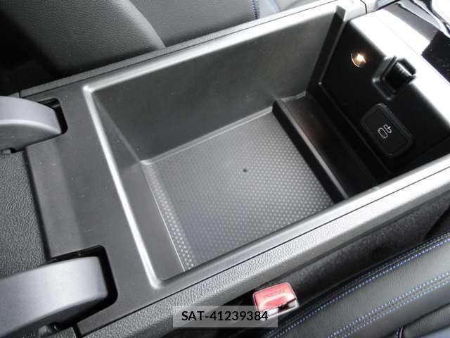 Bmw 2 SERIES 2023-05 7325874-18
