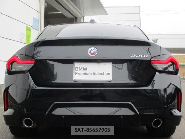 Bmw 2 SERIES 2023-04 7960631-8
