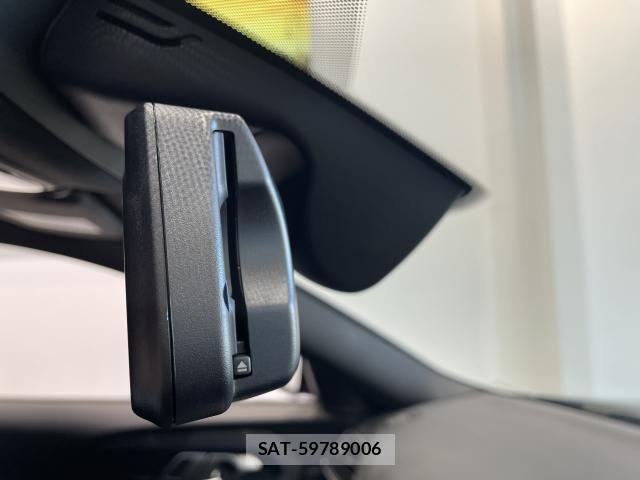 Bmw 2 SERIES 2023-08 8098162-16