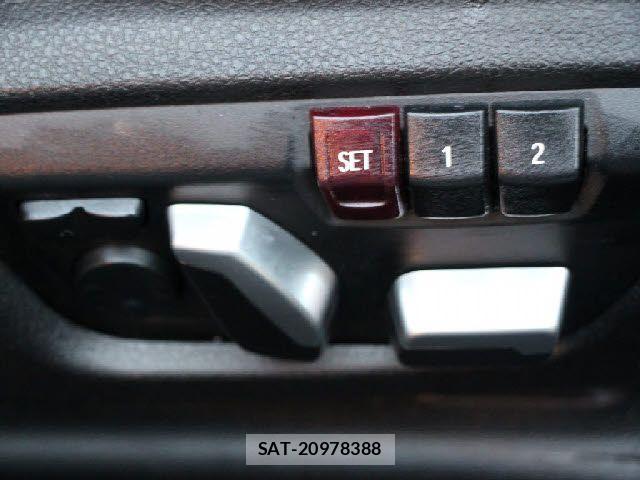 Bmw 2 SERIES 2018-05 8878823-10