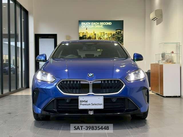 Bmw 2 SERIES 2025-03 4320685-6