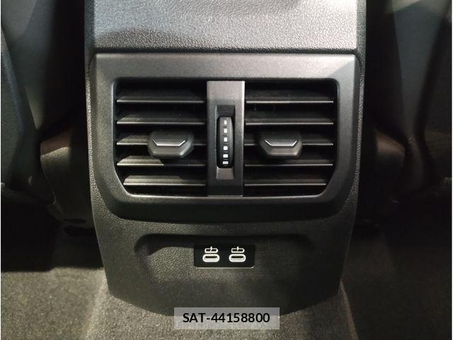 Bmw 2 SERIES 2025-09 5860535-27