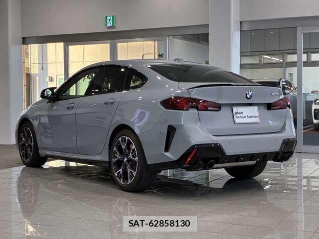 Bmw 2 SERIES 2025-07 6525557-4