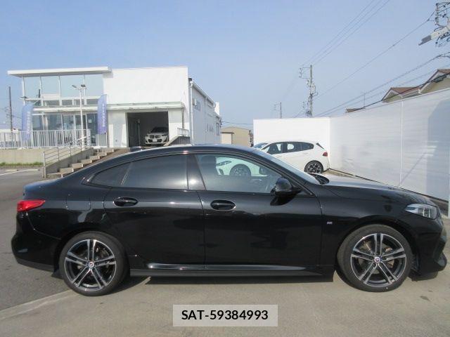 Bmw 2 SERIES 2023-04 6989964-23