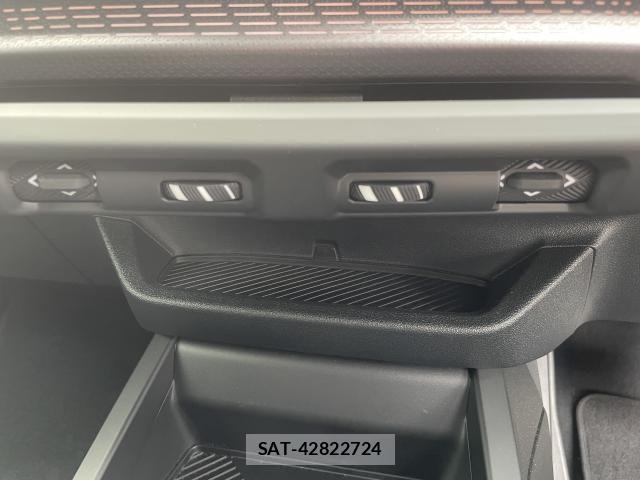 Bmw 2 SERIES 2025-05 7020078-12