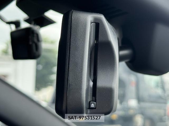 Bmw 2 SERIES 2022-06 8098175-22