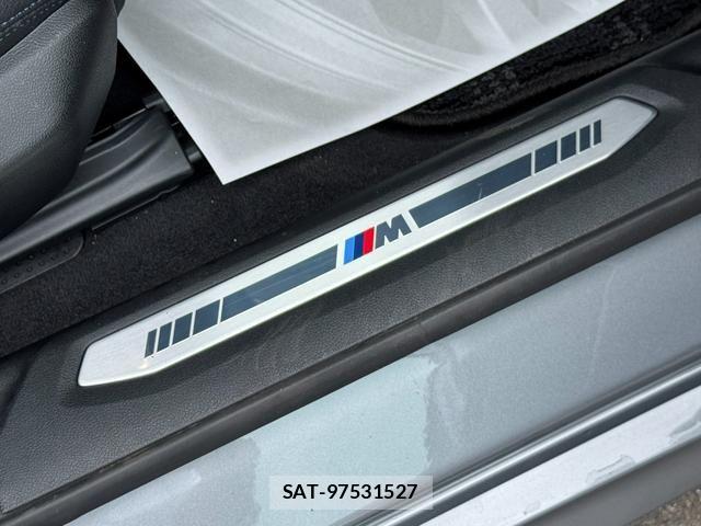 Bmw 2 SERIES 2022-06 8098175-26