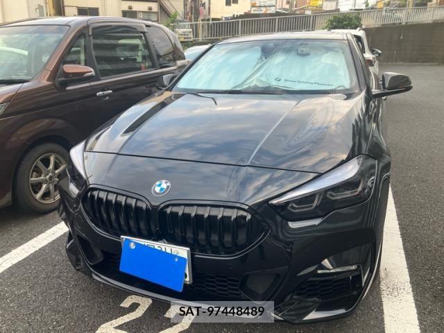 Bmw 2 SERIES 2021-12 8098174-1