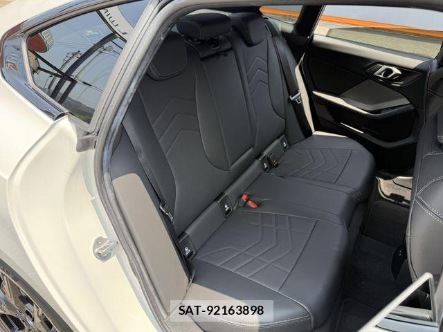 Bmw 2 SERIES 2025-06 8158018-19