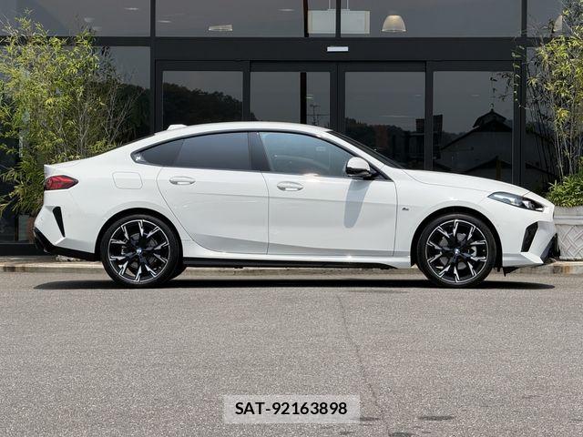 Bmw 2 SERIES 2025-06 8158018-23