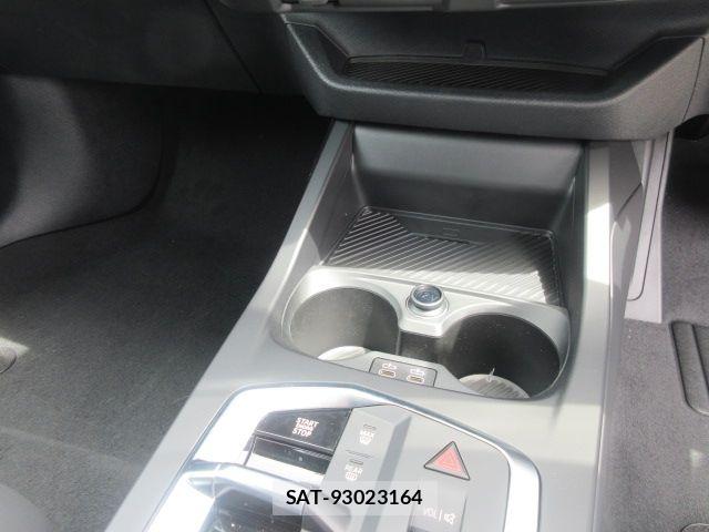 Bmw 2 SERIES 2026-02 8206538-9