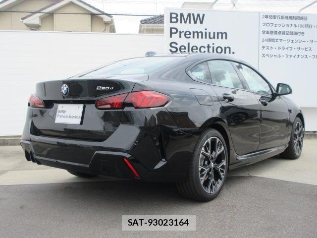 Bmw 2 SERIES 2026-02 8206538-2